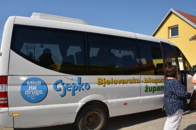 Cjepko covid bus