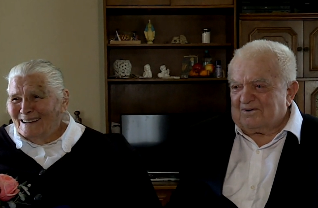 Umirovljenici Kata i ivan Marušić sjede jedan pored drugog u intervjuu