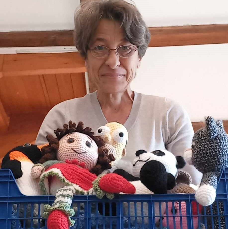 Umirovljenica Maja sa svojim igračkama