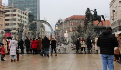 ukrašen Trg bana Jelačića