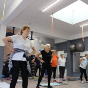 umirovljenice vježbaju u sklopu nekadašnjeg projekta EU 'Aktivni u mirovini' u teretani 2Life Stenjevec.