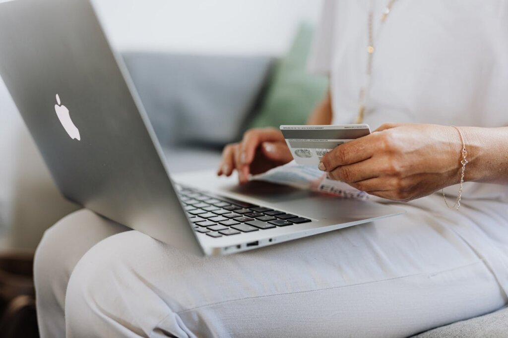 Online uplata | Pexels