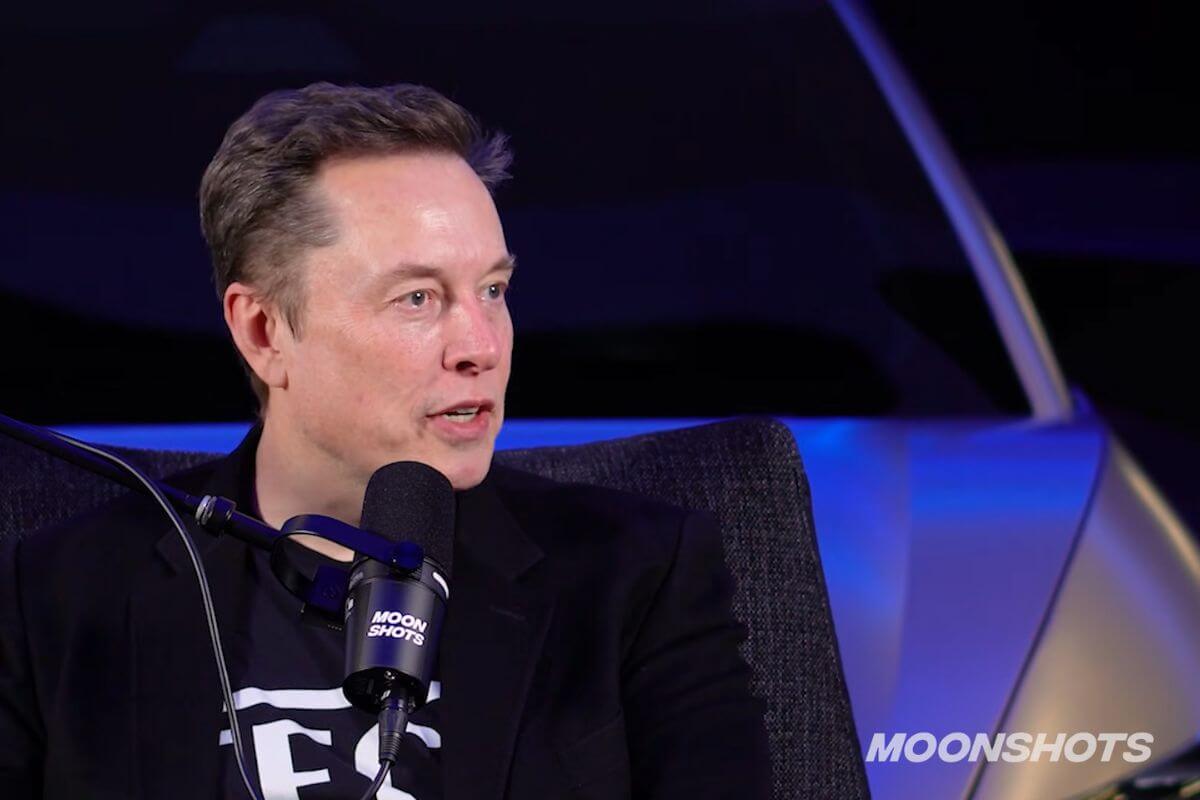 Elon Musk Moonshots with Peter Diamandis