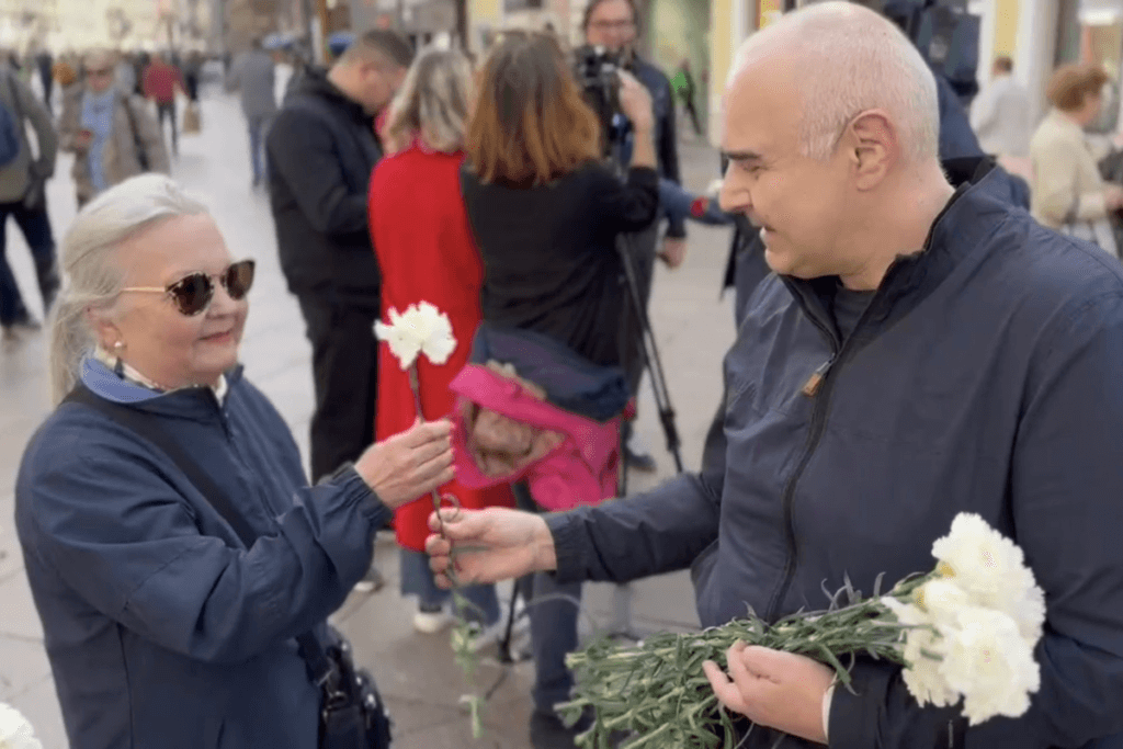 Alen Ružić, Međunarodni dan žena
