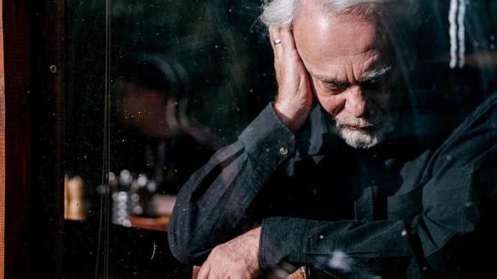 Lažni zaposlenik mirovinskog prevario umirovljenika: Ukrao mu zlatni nakit