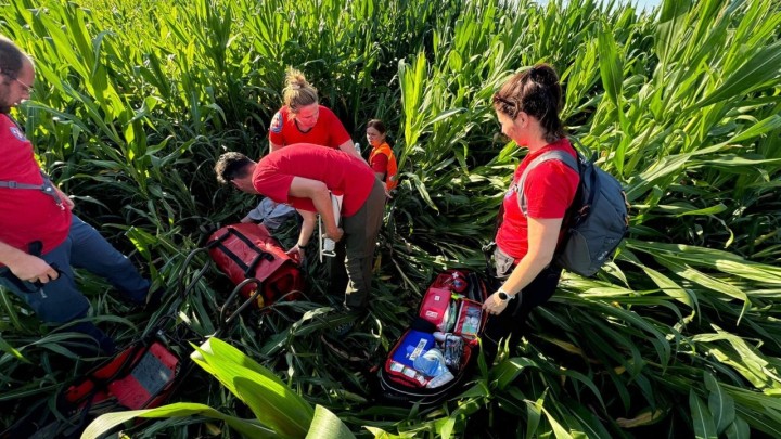 Stariji muškarac izgubio se u poljima kukuruza, pronašla ga policija i HGSS uz pomoć drona
