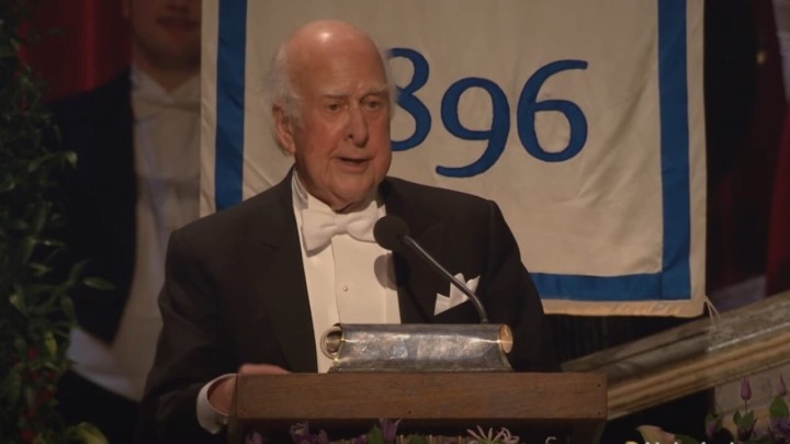 Poznati fizičar i dobitnik Nobelove nagrade Peter Higgs preminuo je u 95. godini života