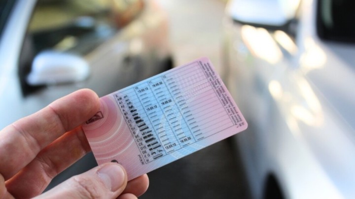 Umirovljenik (72) prijavio policiji da je izgubio vozačku pa dobio novu, ali lagao je