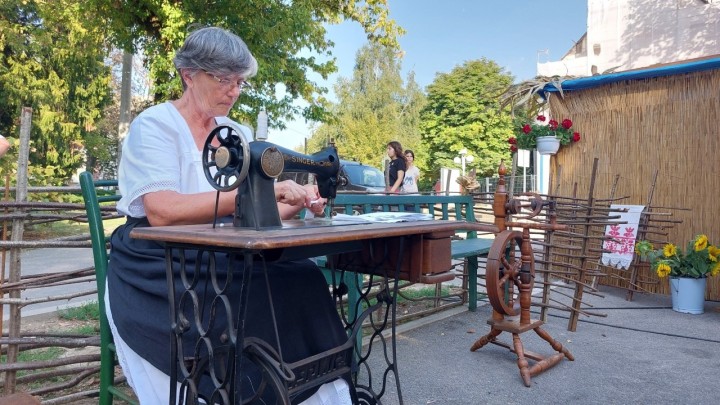 'Singerice' još uvijek postoje: Legendarni šivaći strojevi sašili su pola svijeta, a danas padaju u zaborav