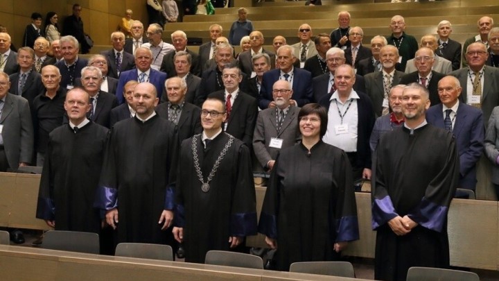 Fakultet elektrotehnike i računarstva dodijelio Zlatne diplome povodom 50. godišnjice diplomiranja