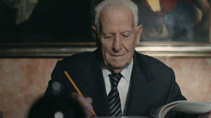 Najstariji student na svijetu odlučio da je njegovom obrazovanju kraj i to nakon 15 dobivenih diploma