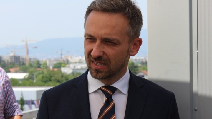 Nevjerojatno, ali istinito: Ministar najavio gradnju 18 centara za starije osobe, a spomenuo je i nove domove