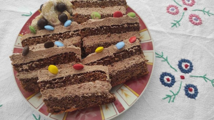 Bakina kuhinja: Ova torta s popularnim namazom razveselit će vaše unuke, a priprema se jako jednostavno