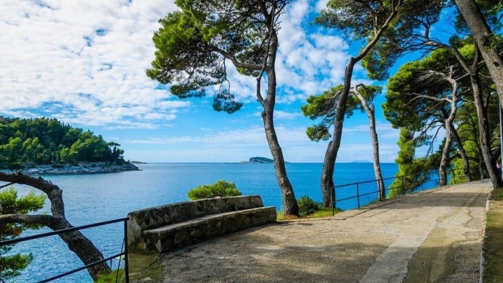 Ljetovanje umirovljenika: Jedan otok na Jadranu je zauzeo prvo mjesto; otkrivamo i ostale hit destinacije