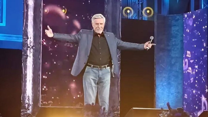 Đorđi Peruzović(83) pobijedio na Splitskom festivalu s pjesmom koju je napisao nedavno preminuli poduzetnik