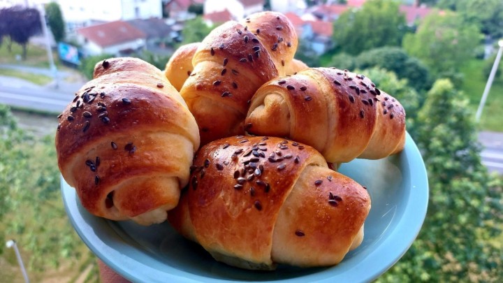 Bakina kuhinja: Punjene kiflice mekane kao duša oduševit će baš svakoga