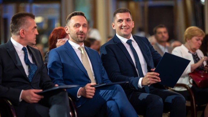 Čep u sustavu: Ljudi od siječnja čekaju rješenja o dijelu obiteljske mirovine, a šef HZMO-a zadovoljan