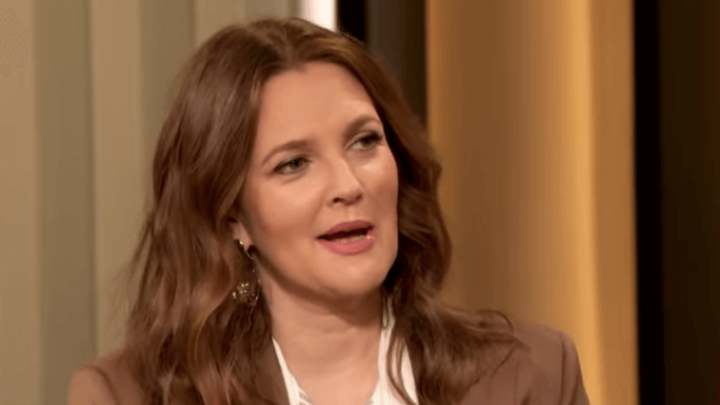 Glumica Drew Barrymore šokirala javnost pa se opravdavala: Izjavila je da želi da joj majka umre