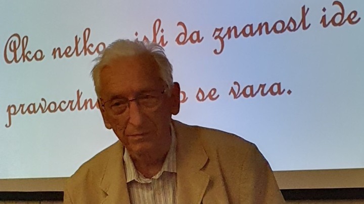 Fizičar i astronom Vujnović je aktivan i u 90. godini života: Piše članke, knjige, drži predavanja i svira klavir