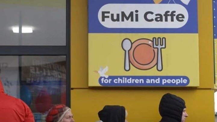 Umirovljenik otvorio besplatan kafić u Ukrajini, a prima donacije iz cijelog svijeta