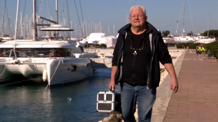 Umirovljenik popravlja brodove, a kaže kako mu posao i dalje nije dosadio