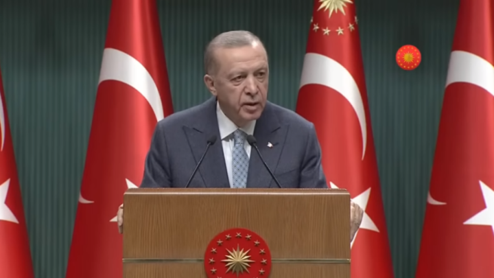 Predizborni trik: Erdogan ukinuo dobnu granicu za umirovljenje i tako 'penzionirao' 2,25 milijuna ljudi