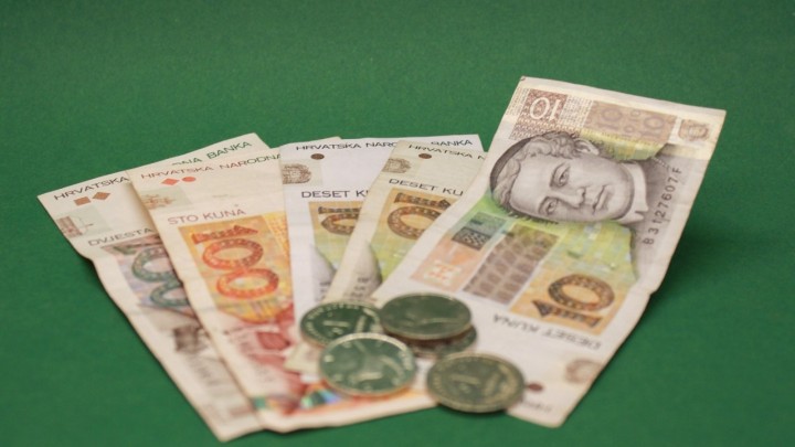 Država daje, država uzima: Na 5.000 kn štednje u trećem stupu dobit ćete 750 kn, ali i platiti 500 kn poreza