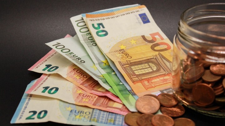 Potpredsjednik Europske komisije: 'Prelaskom na euro moguć je mali porast cijena, ali to je normalno'