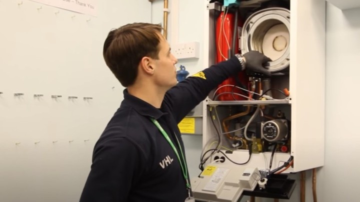 U stanu pronađena umirovljenica (76), a sumnja se na trovanje plinom