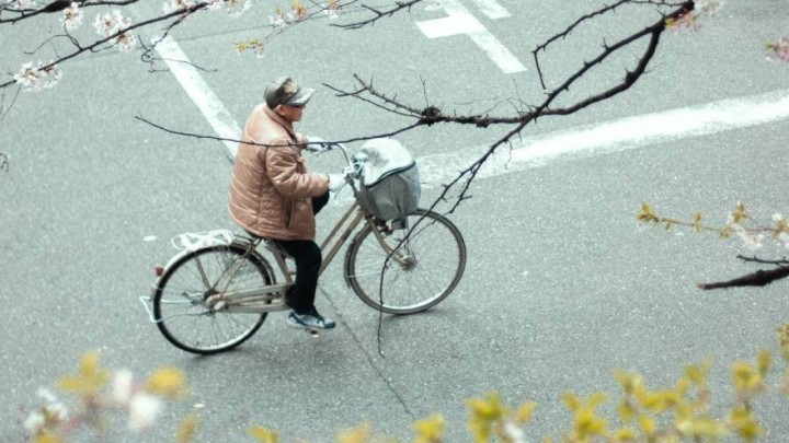 Umirovljenik (77) pijan vozio bicikl i skrivio prometnu nesreću