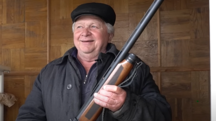 Ukrajinski umirovljenik srušio avion – dodijeljena mu je medalja za „asistenciju pri obrani državne granice“