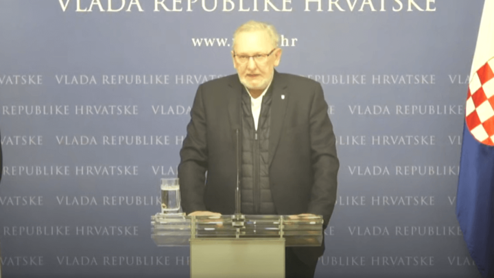 Nove mjere: Ograničavaju se okupljanja, maske obvezne u crkvi čak i s covid potvrdom