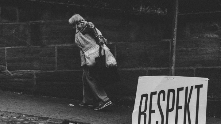 Danas je Međunarodni dan starijih osoba: Čestitke padaju sa svih strana, a umirovljenici sve siromašniji