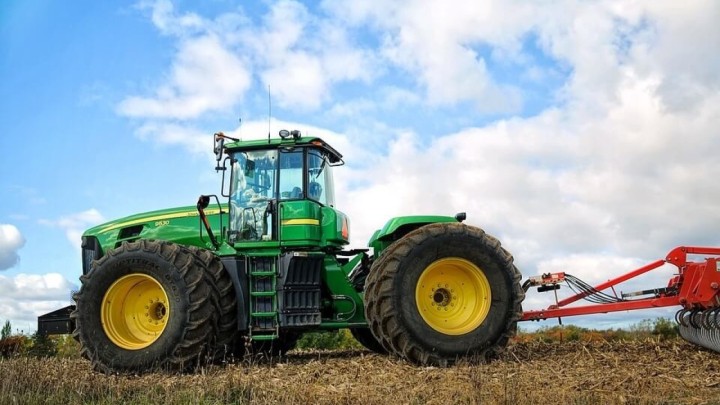 Umirovljenica vozila traktor bez vozačke, prevrnula se pa poginula