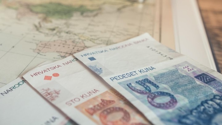 Mirovine rastu, ali u odnosu na plaće svake su godine sve manje