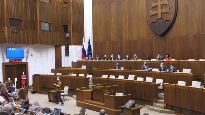 U Slovačkoj srezali povlaštene mirovine bivšim komunističkim dužnosnicima