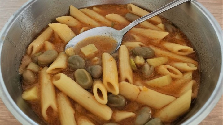 [BAKINA KUHINJA] Sezona je mladog boba pa smo ga pripremili s maništrom