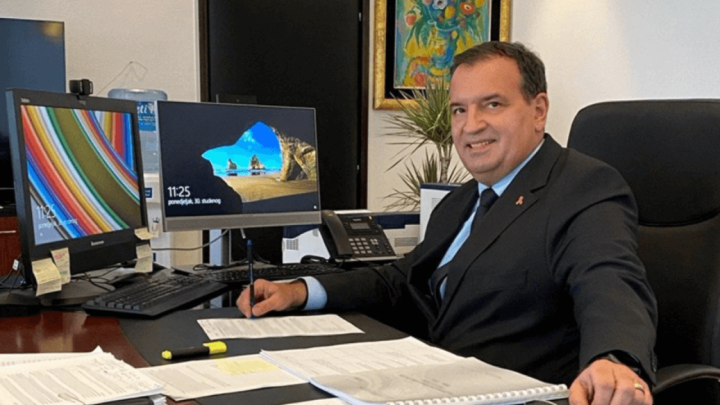 Ministar Beroš predstavio kazne: Za fizičke osobe ako ne nose masku 500, za veća okupljanja 10.000 kuna