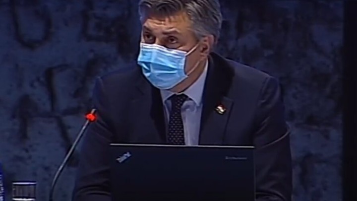 Plenković: Razmišlja se o kaznama za one koji se ne pridržavaju mjera