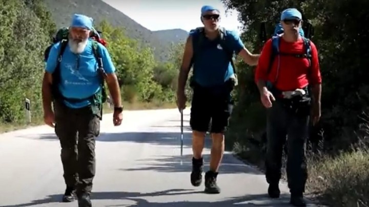 Slijepi planinar Feručo (65) krenuo na put dug 1.100 kilometara, hodat će do Istre 50 dana