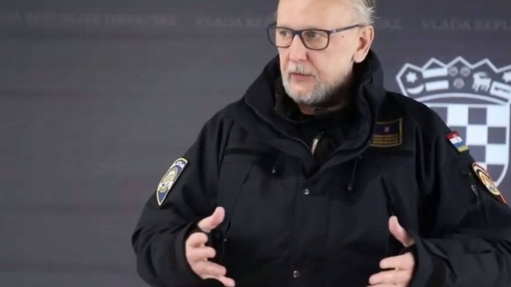 Imamo 56 novih, šef Crvenog križa upozorio da ne otvarate vrata onima koji traže novac