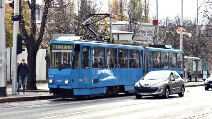 Povišica s lijeva, udar s desna: 20 tisuća umirovljenika ostaje bez besplatnog ZET-ovog pokaza!