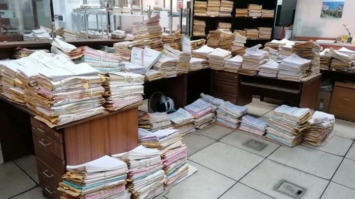 Kaos u HZMO-u: Sele 160 radnika, hodnici puni vaših dokumenata - je li ugrožena isplata mirovina?