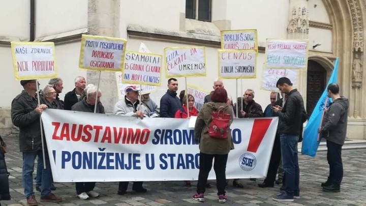 Umirovljenici pred Vladom: "Danas smo raspravljali, mislimo da će biti riješeno"