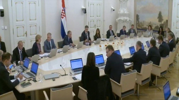 Vlada vratila mirovinu sa 65: Dulji rad onih koji žele donijet će veće mirovine"