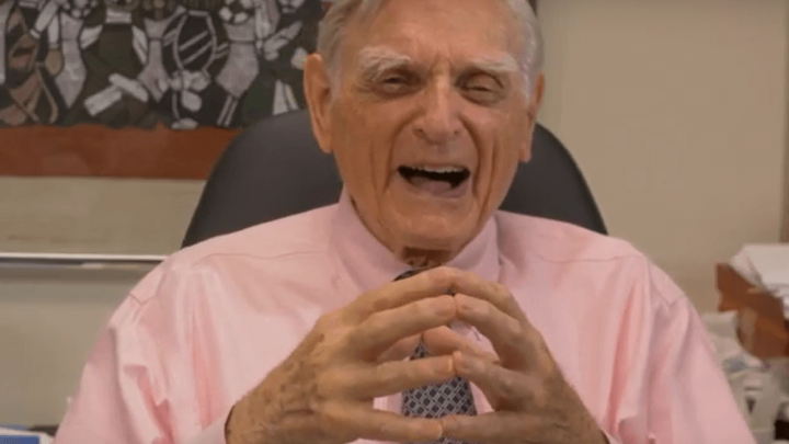 Srušen rekord: Nobelova nagrada iz kemije otišla u ruke 97-godišnjaku!