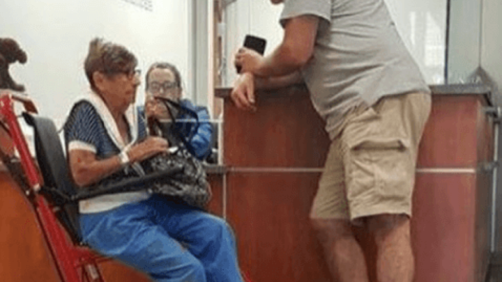 Džentlmeni izumiru, ali ih još uvijek ima: Propustio zakazani pregled kako bi pomogao drugome