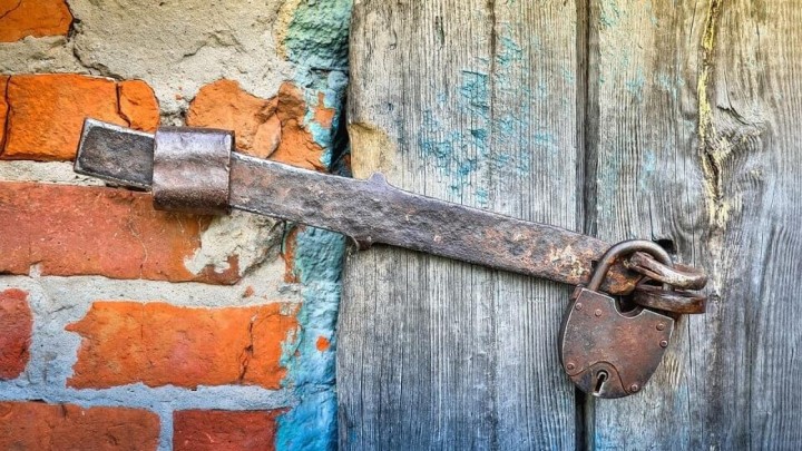 Umirovljenici provalnice pred očima ukrale životnu ušteđevinu, 2.300 kn