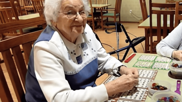 Nazvala hitnu službu previše puta: "Treba me netko odvesti na bingo, prestanite se zaj**avati!"