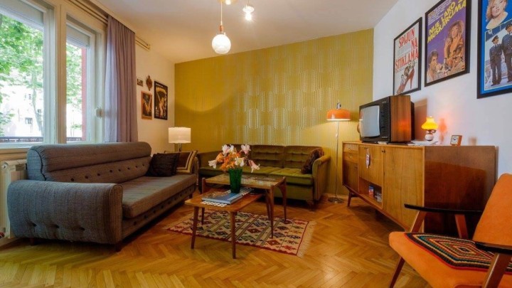 Od starog namještaja iz Juge napravio neobičan hotel - Yugodom